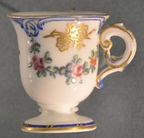 Tasse aux trophées