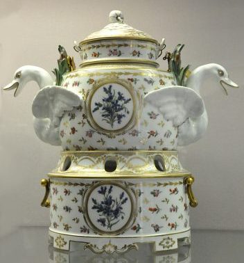 Bouilloire et son réchaud Bouilloire et son réchaud