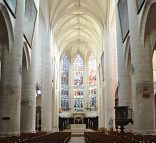 La nef et l'abside de la basilique Notre-Dame à Dole