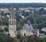 L'abbatiale de la Trinité de Beaulieu–les–Loches vue depuis la cité médiévale de Loches