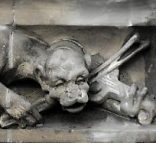 Bas-relief d'un chien qui joue du violon, détail Bas-relief d'un chien qui joue du violon, détail