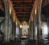 La nef de l'église Saint-Armel