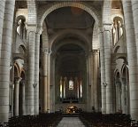 La nef de l'église Saint-Hilaire-le-Grand à Poitiers