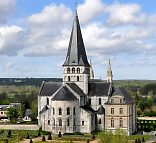L'ancienne �glise abbatiale Saint-Georges vue du chevet