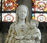 La Vierge aux raisins, sculpture Renaissance