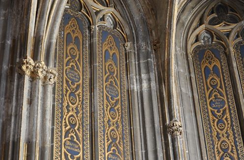 Chapelle sud dédiée à Notre-Dame.