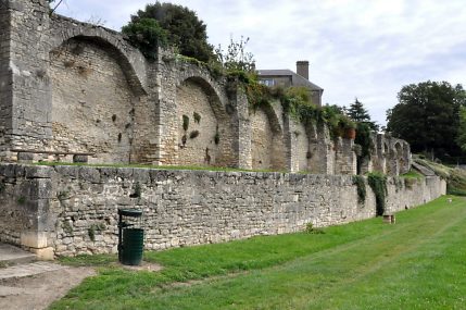 Les remparts.