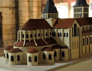 Maquette de l'église vue avant le XIVe siècle