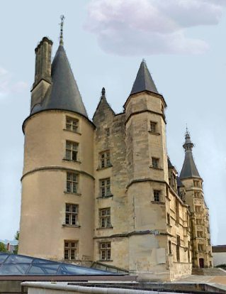 Le palais ducal est flanqué de deux grosses tourelles à l'est et à l'ouest.