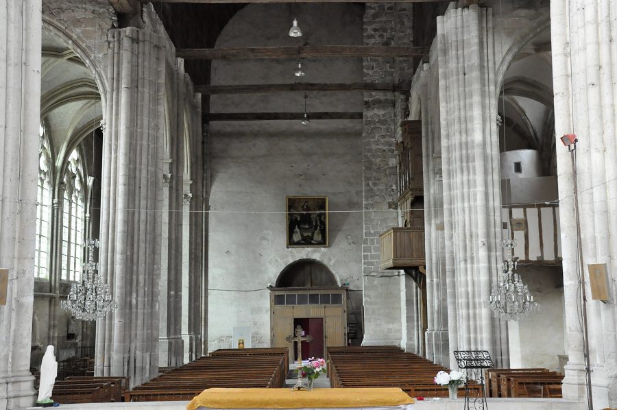 La nef vue depuis le maître–autel