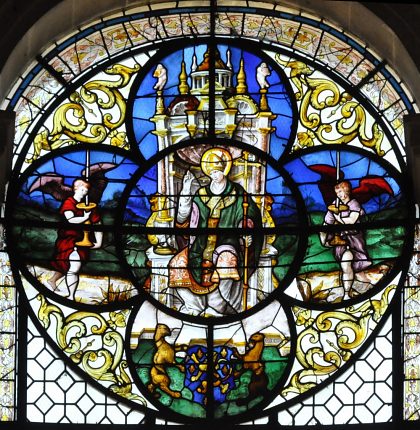 Baie 7, saint évêque assis en trône entre deux anges céroféraires