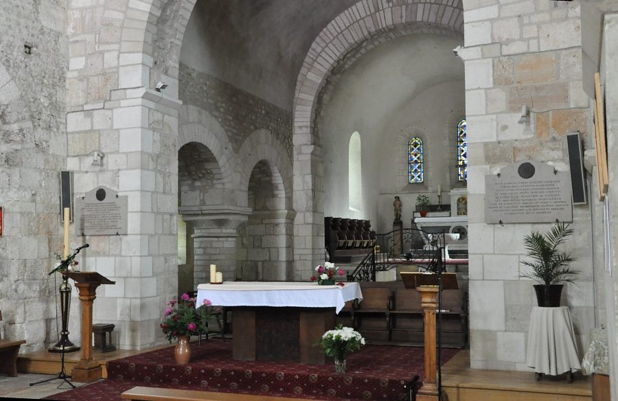 Le transept de la basilique Saint–Savinien