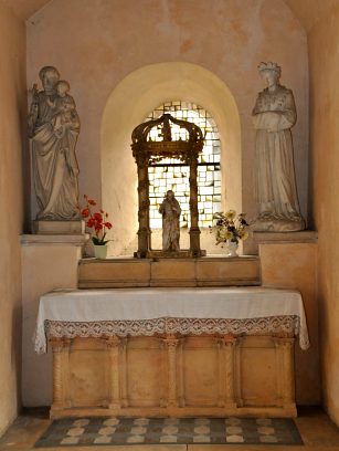 Chapelle rayonnante dans le déambulatoire