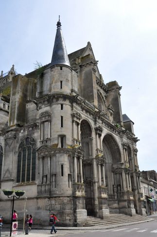 La façade occidentale due à Jean Chéreau