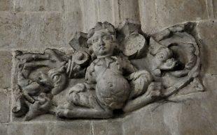 Console dans la chapelle Sainte-Thérèse