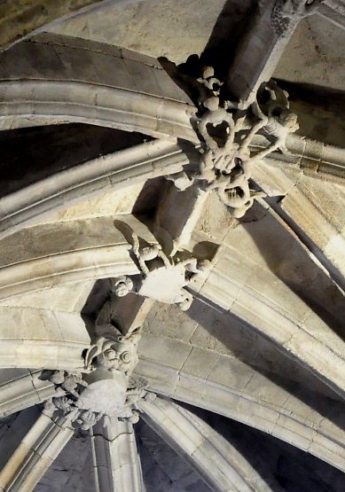 Les clés de voûte de la chapelle du Souvenir