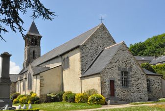 Le chevet de l'église Saint-Pierre.