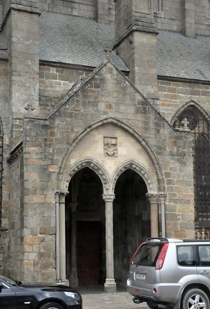 Le portail sud dit «Petit porche» était réservé à l'évêque