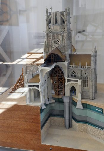 Maquette de l'église Saint-Jean de Caen.