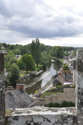 L'Oust vue depuis le chteau, vers l'ouest