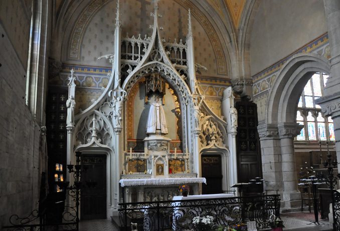 Chapelle nord dite de Notre-Dame du Roncier.