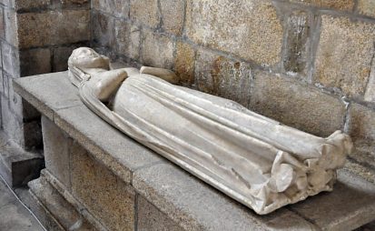 Gisant de Jeanne, vicomtesse de Léon