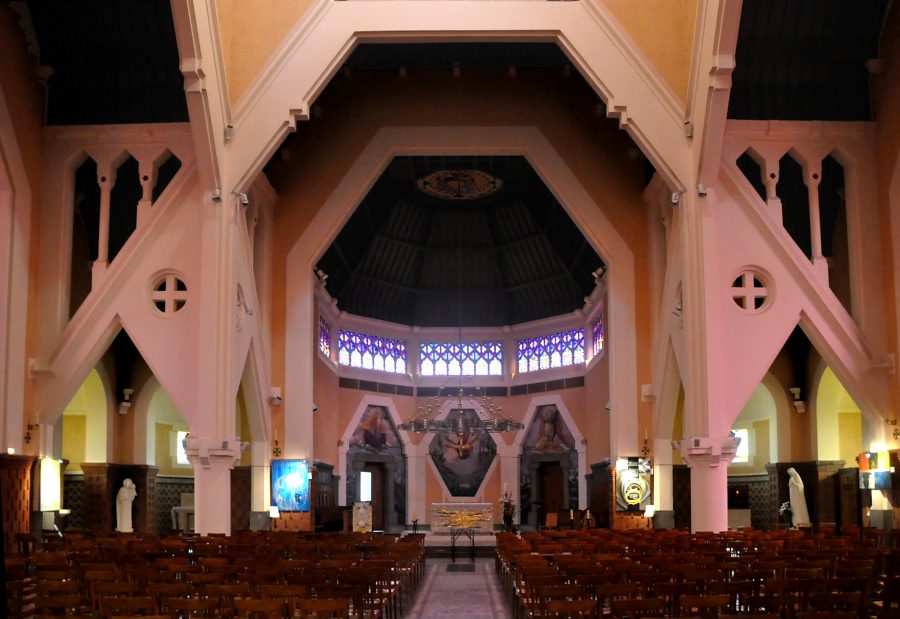 Vue d'ensemble de l'église Sainte-Thérèse