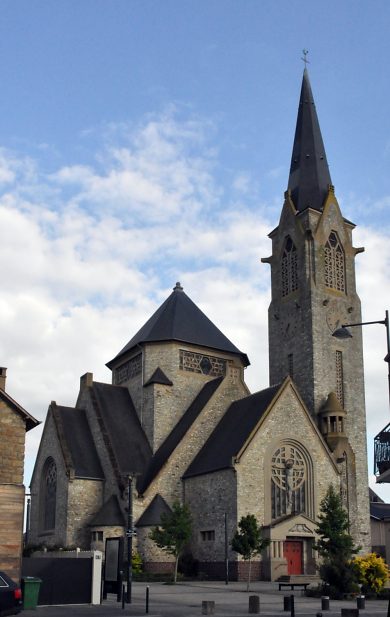 Vue d'ensemble de l'église Sainte-Thérèse