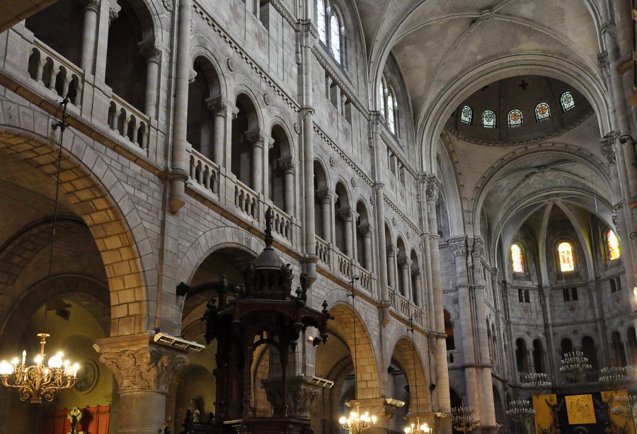 Élévation nord de l'église avec le chœur