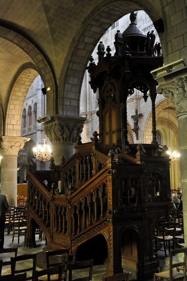 La chaire à prêcher vue de l'arrière