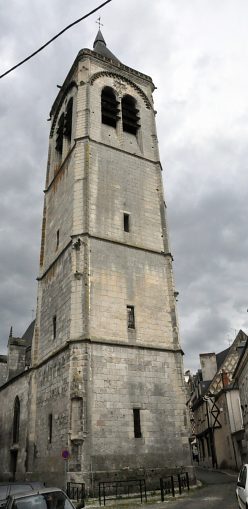Le clocher construit par Guillaume Pelvoysin en 1525.
