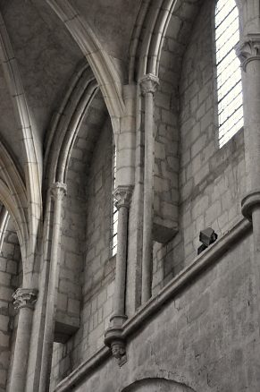 «Triforium» et colonnettes dans l'élévation sud