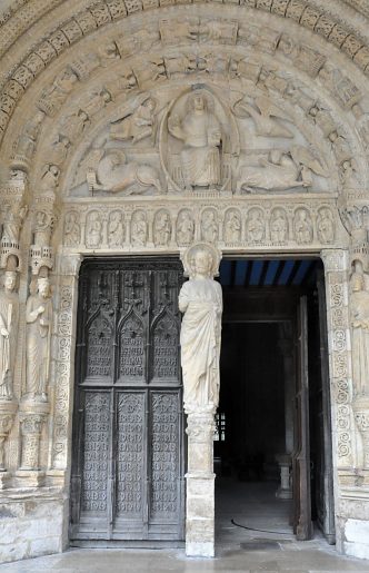 Portes, trumeau et tympan du portail méridional.