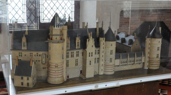 Maquette du palais Jacques Cœur à l'origine (façade ouest).