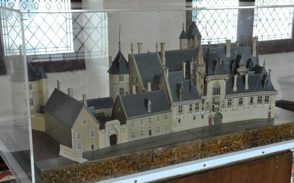 Maquette du palais Jacques Cœur à l'origine (façade est).