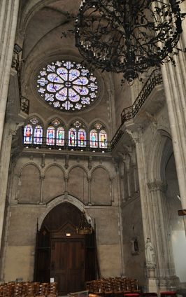 Le transept gauche