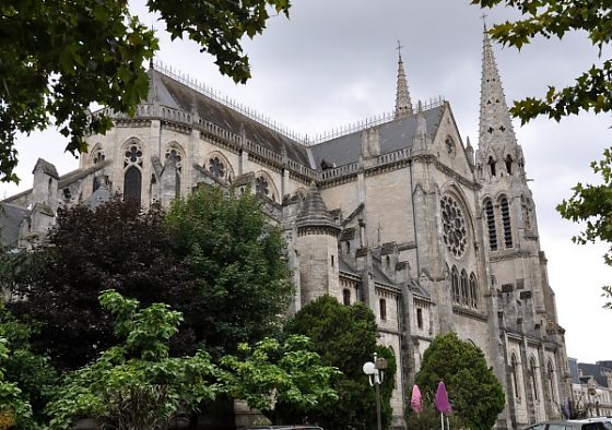 Le ct gauche de l'église Saint-André