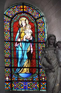 Vitrail de la Vierge à l'Enfant (Lobin, Tours)