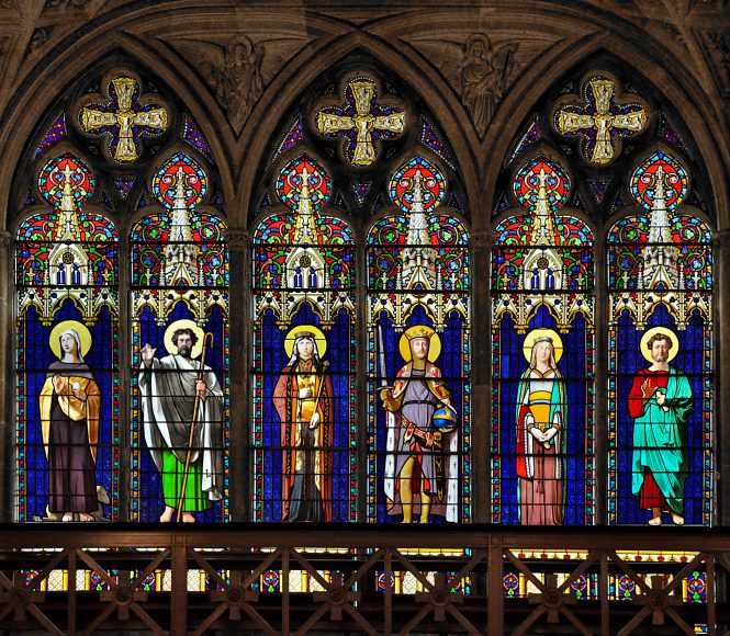 Galerie de saints et de saintes, bras nord du transept