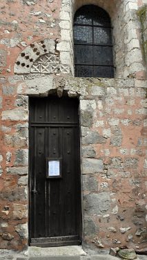 Ancienne maçonnerie sur la façade ouest