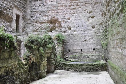 Le rez-de-chaussée de la tour