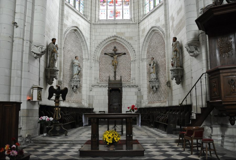 Le chœur de l'abbatiale