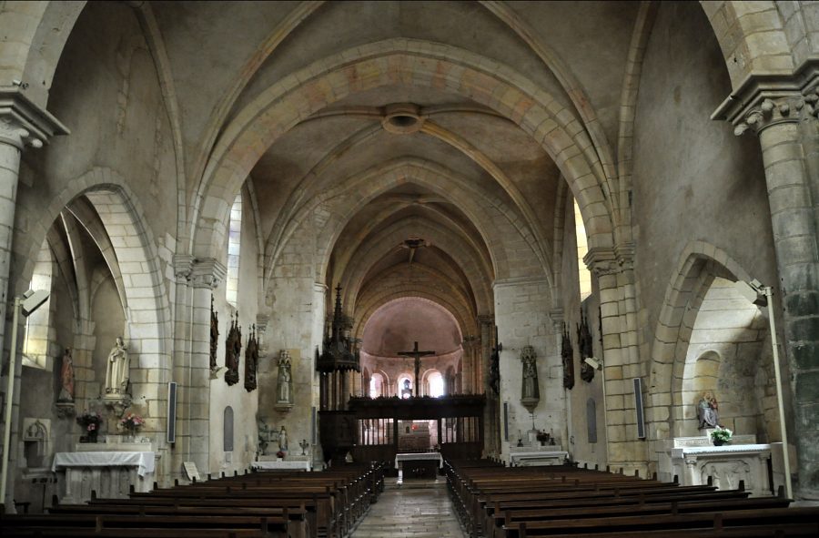 Vue d'ensemble de l'église Saint-Marcel