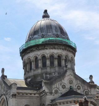 La coupole de la basilique Saint-Martin