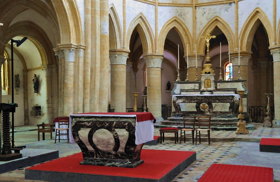 Le chœur de l'église Saint-Pierre