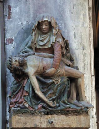 Piéta du XVIe siècle. Piéta du XVIe siècle.