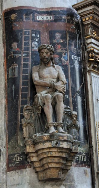 Christ de douleur. Pierre polychrome, XVIe siècle. Christ de douleur. Pierre polychrome, XVIe siècle.