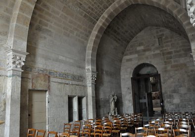 Vue de la salle du chapitre depuis la fenêtre