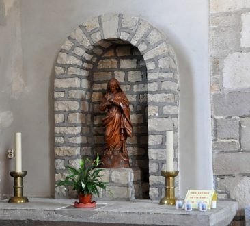 Autel latéral de la Vierge