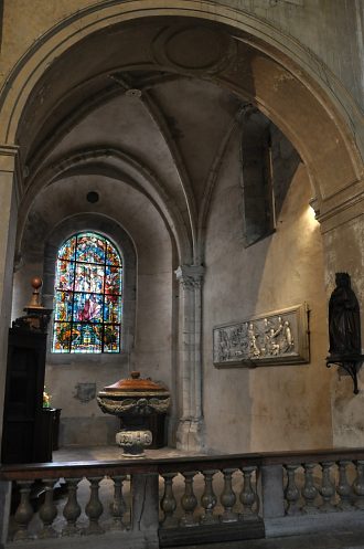 La chapelle des fonts baptismaux.